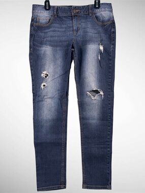 Women’s Maurices dark wash distressed skinny jeans size 7/8
